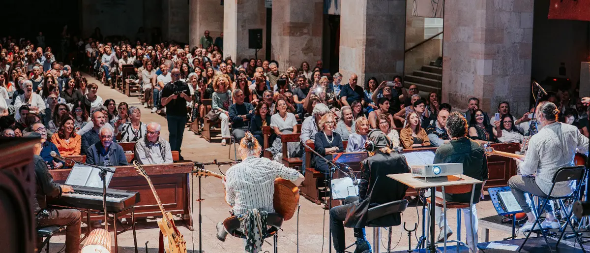 “Insieme per Pino”, emozioni e solidarietà nel concerto sold out della Fondazione Lilli Funaro