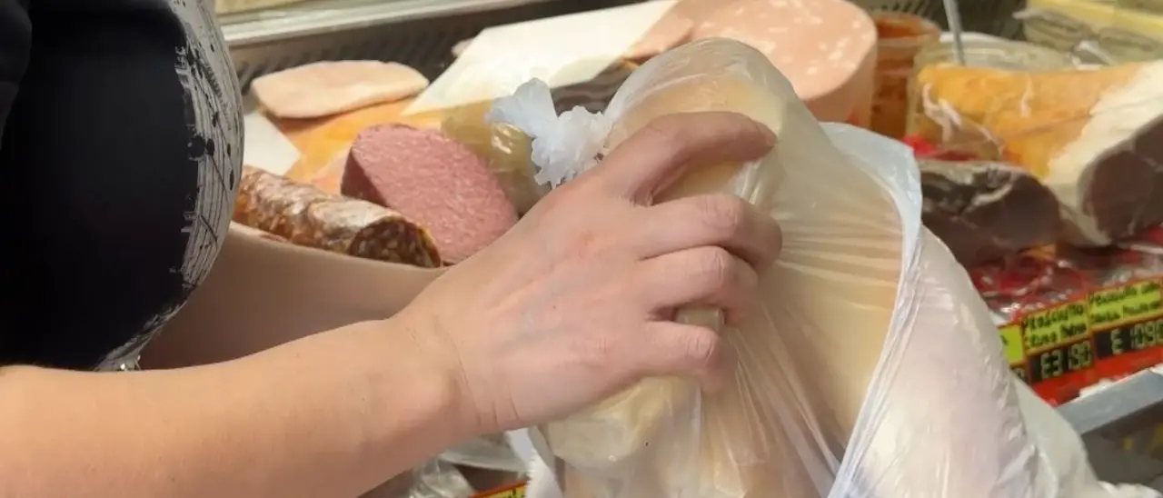 Commercianti di Corigliano al collasso: «Il tempo passa e nessuno ci ascolta davvero»