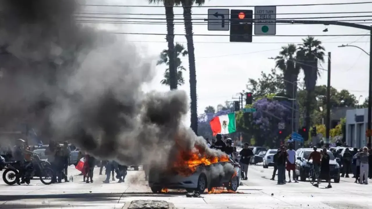 Proteste e scontri a Los Angeles, Trump invia la Guardia Nazionale
