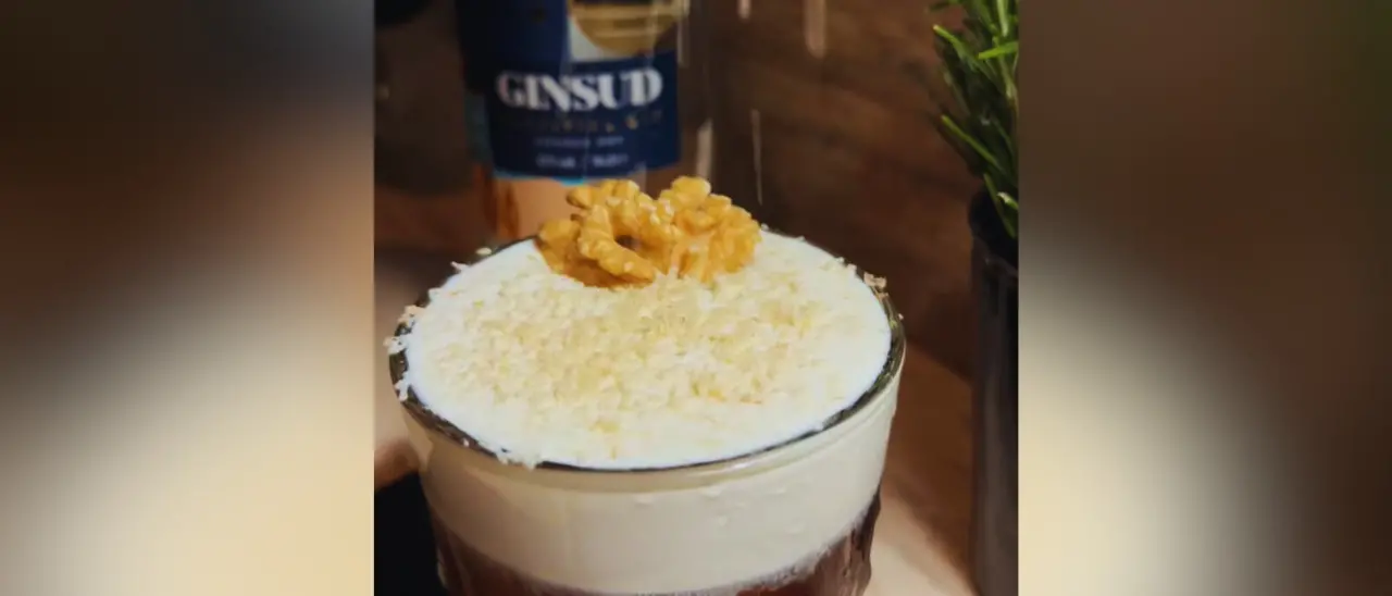 Il bartender Roberto Gulino omaggia Brunori con un cocktail ispirato al suo \"L'albero delle noci\"