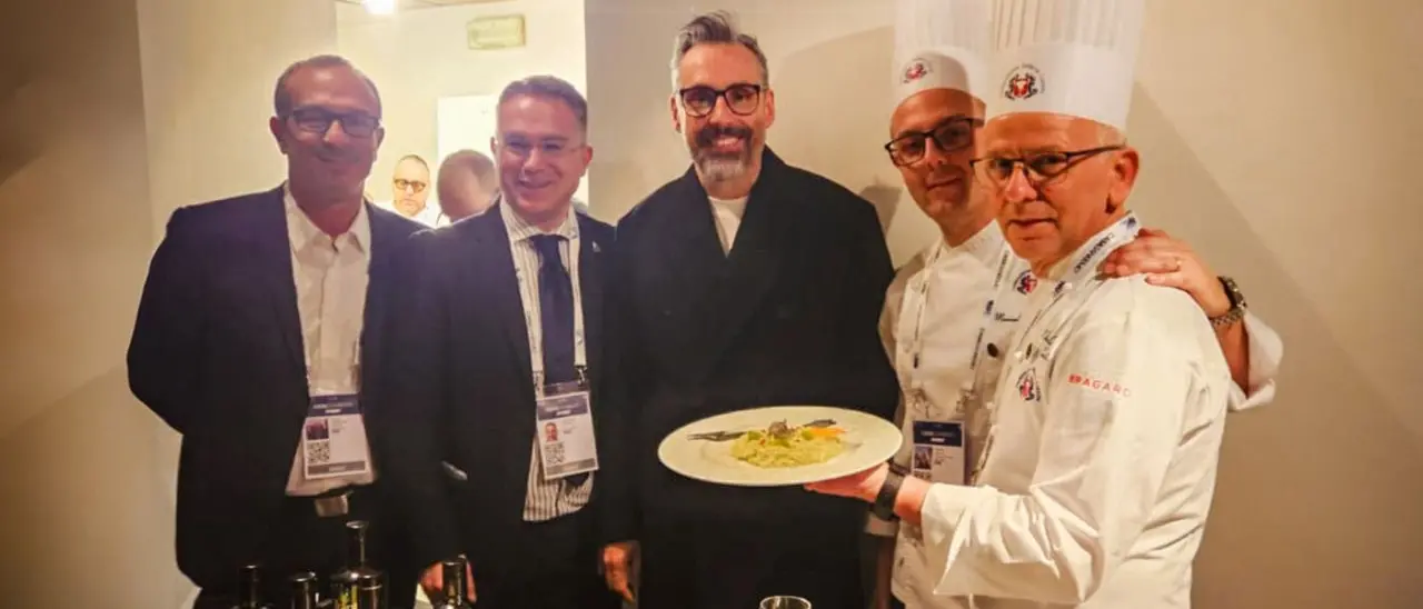 Riviera dei Cedri a Casa Sanremo, l'incontro con Brunori Sas