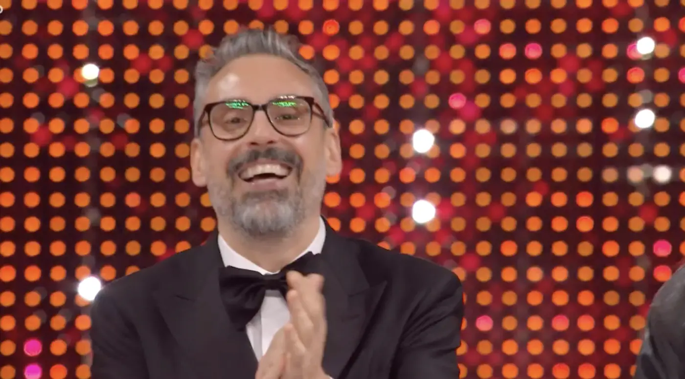 Dario Brunori terzo posto a Sanremo 2025 con \"L'Albero delle Noci\". Vince Olly
