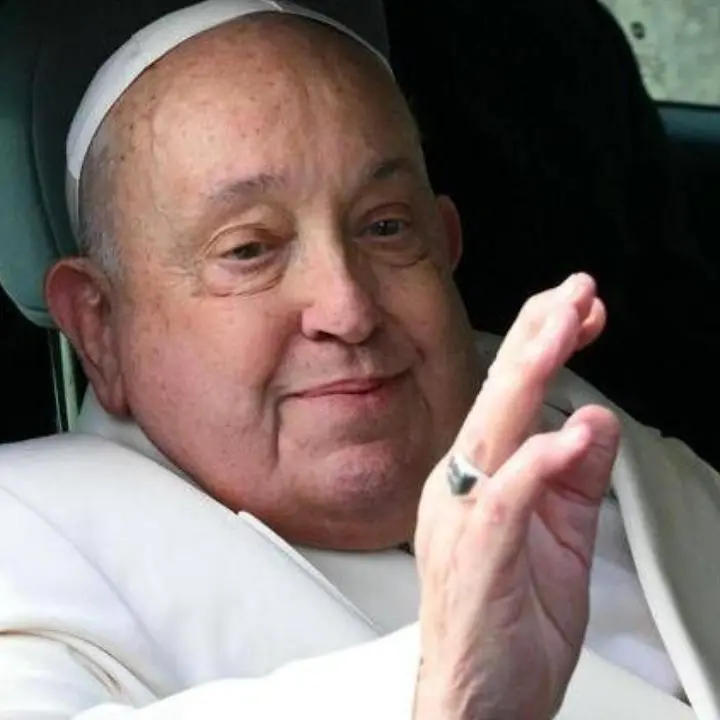 Morte Papa Francesco, rinviata Spezia-Cosenza e tutte le gare di Serie B