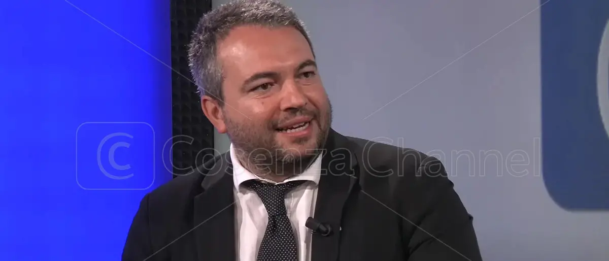 Tirocinanti TIS, l’appello di Riccardo Rosa al sindaco Lo Polito: «Castrovillari non resti indietro»\n