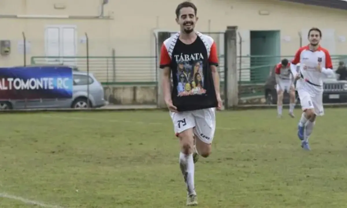Lui calciatore ad Altomonte, lei in Brasile: l’amore a distanza di Paulo e Tabata nasce su WhatsApp