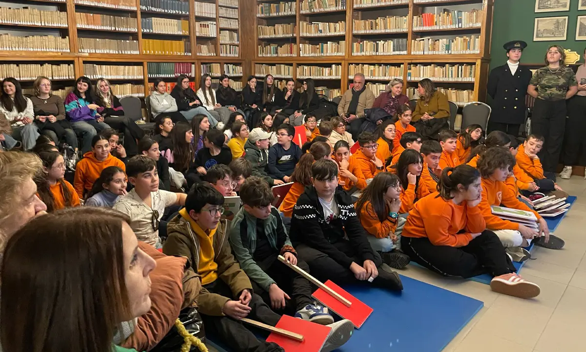 Libriamoci 2025, al Telesio di Cosenza in scena un incontro intergenerazionale tra studenti