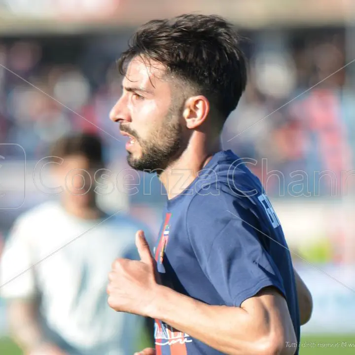 Lutto per Luca Garritano, morto il papà del centrocampista del Cosenza