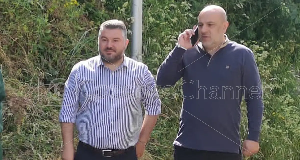 Cosenza e quello scontro pronto a deflagrare tra Fratelli d’Italia e il gruppo di De Cicco
