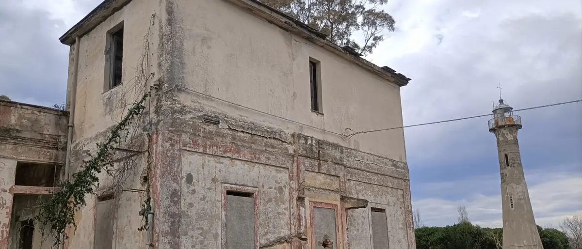 Corigliano Rossano, rinasce il Faro di Capo Trionto: diventerà parco biomarino e hub culturale
