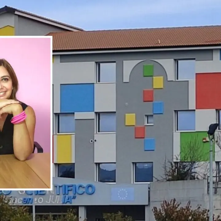 Acri, la preside dello \"Julia-Falcone\" sui presunti casi di deepfake: «Le vittime non sono sole»
