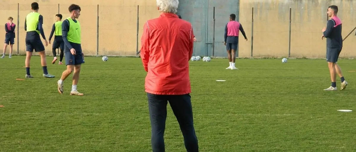 Cosenza, nessuna rivoluzione tattica: rossoblù avanti con la difesa a 3