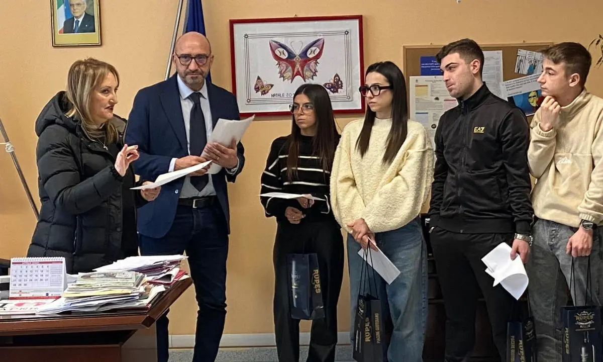 Amari calabresi, gli studenti dell’IIS Ipseoa Ipsia di Castrovillari scoprono i segreti delle erbe e delle tradizioni locali