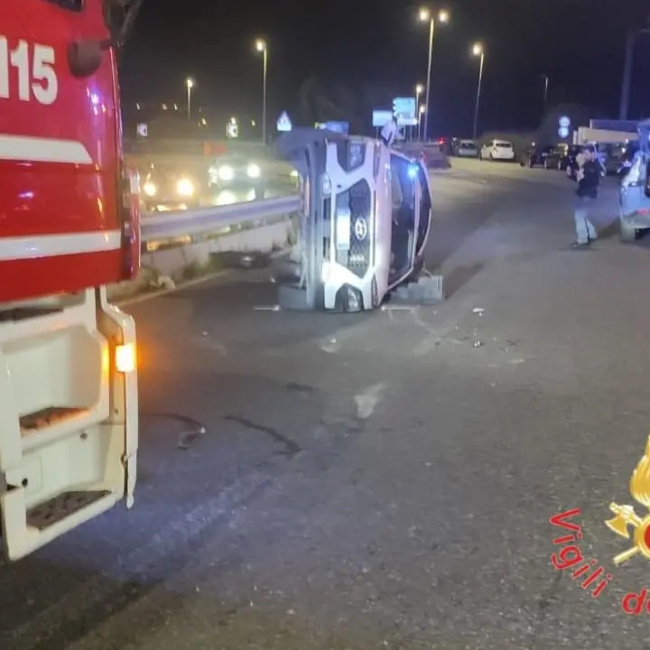 Incidente stradale su Viale De Filippis a Catanzaro: un ferito e traffico bloccato