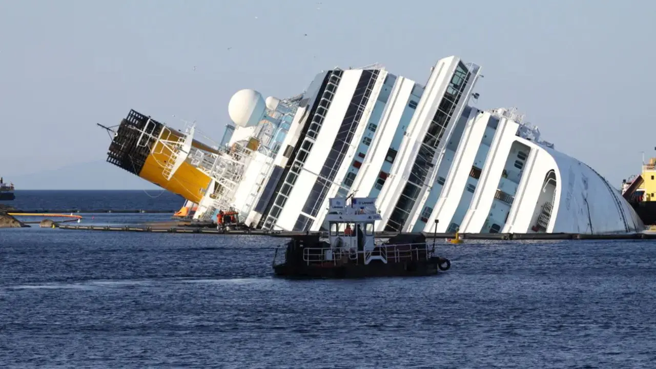 Costa Concordia, oggi udienza su semilibertà per l'ex comandante Schettino