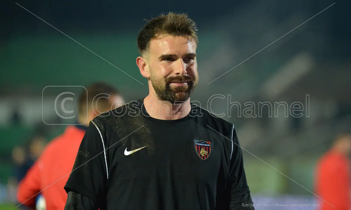 Cosenza, Micai tra i sicuri partenti: la situazione del portiere