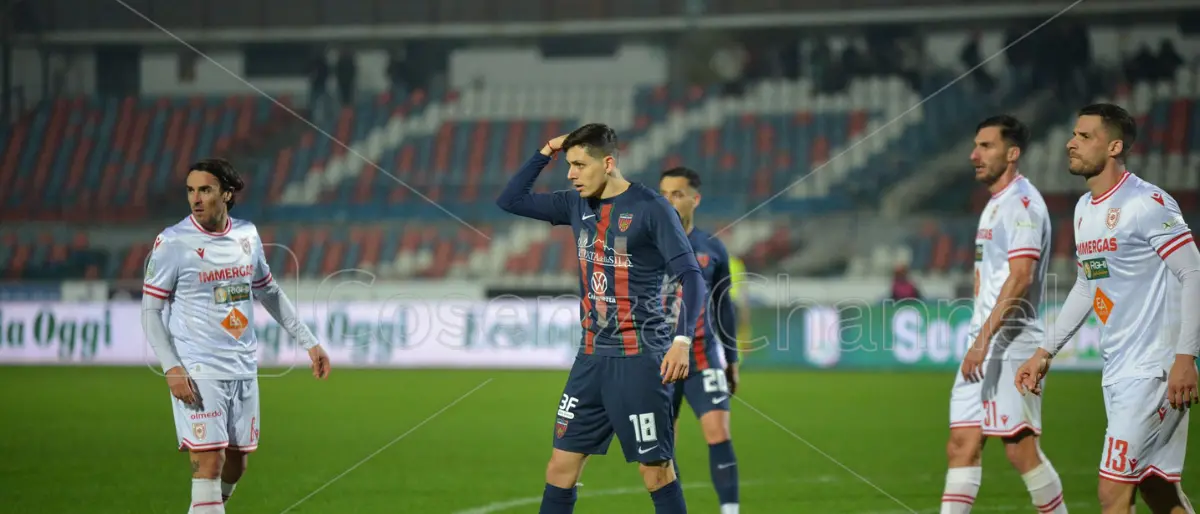 Juan Manuel Cruz felice per l'esordio in rossoblù: «Mesi duri e incerti, grazie al Cosenza Calcio per l'opportunità»