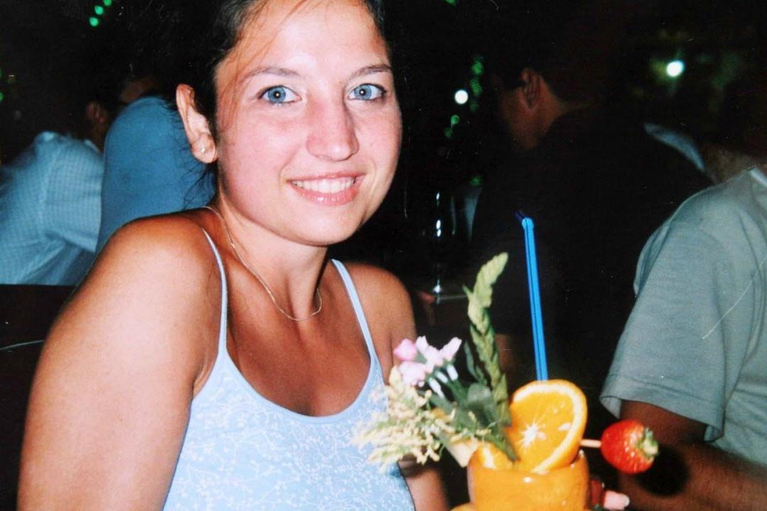 Chiara Poggi, colpo di scena: la Procura di Pavia indaga per omicidio ...
