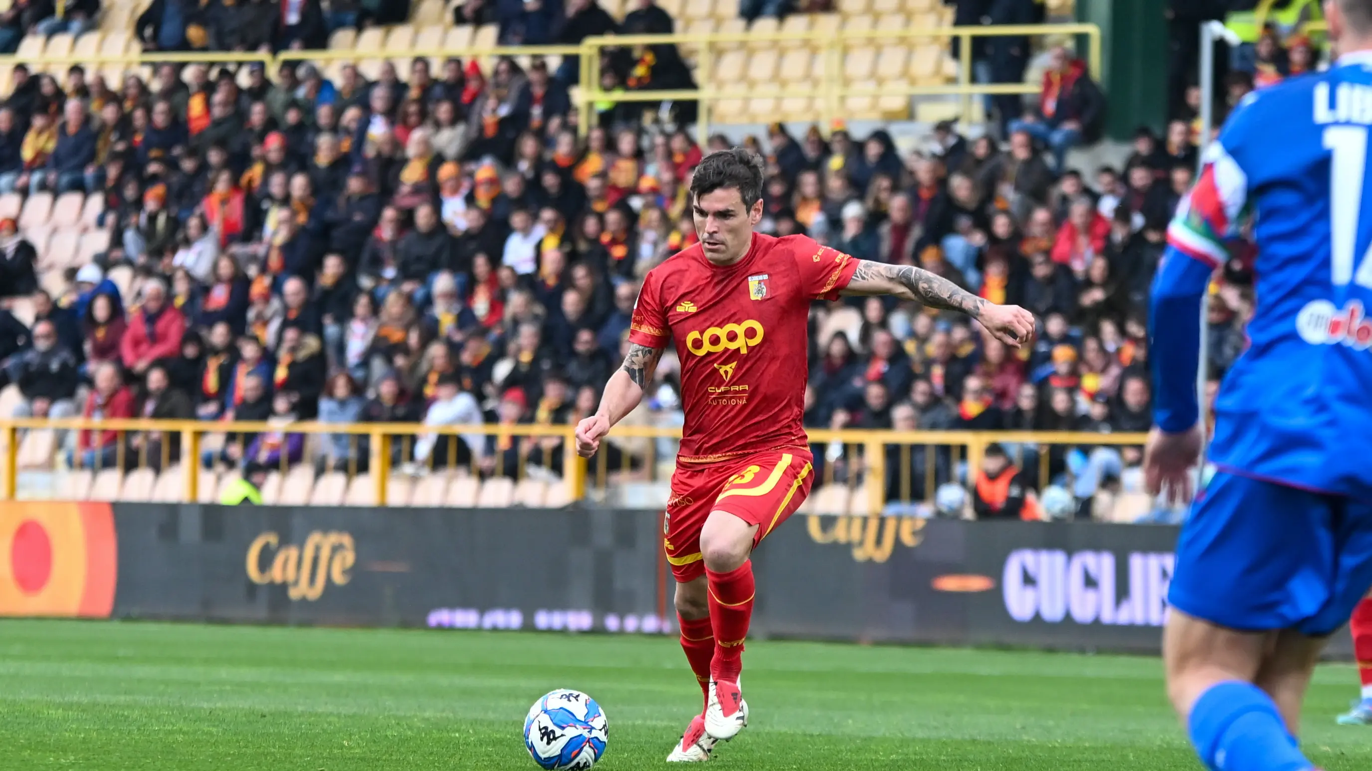 Nicolo Brighenti during US Catanzaro vs AC Reggiana, Italian soccer Serie B match in Catanzaro, Italy, March 2 2025