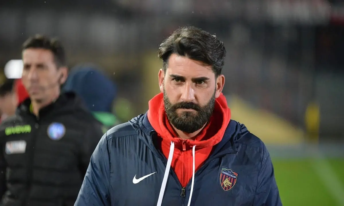 Cosenza, Belmonte \"bruciato\" in un mese: l'allenatore via senza colpe