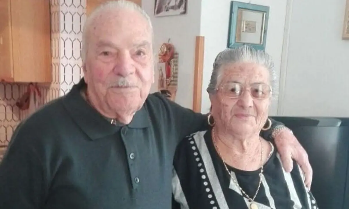 Vincenzo e Ivana, l'amore di \"platino\" ad Acquappesa