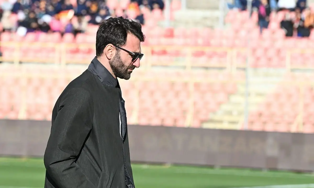 Cosenza, stop al \"grande classico\": il tira e molla di fine anno col ds