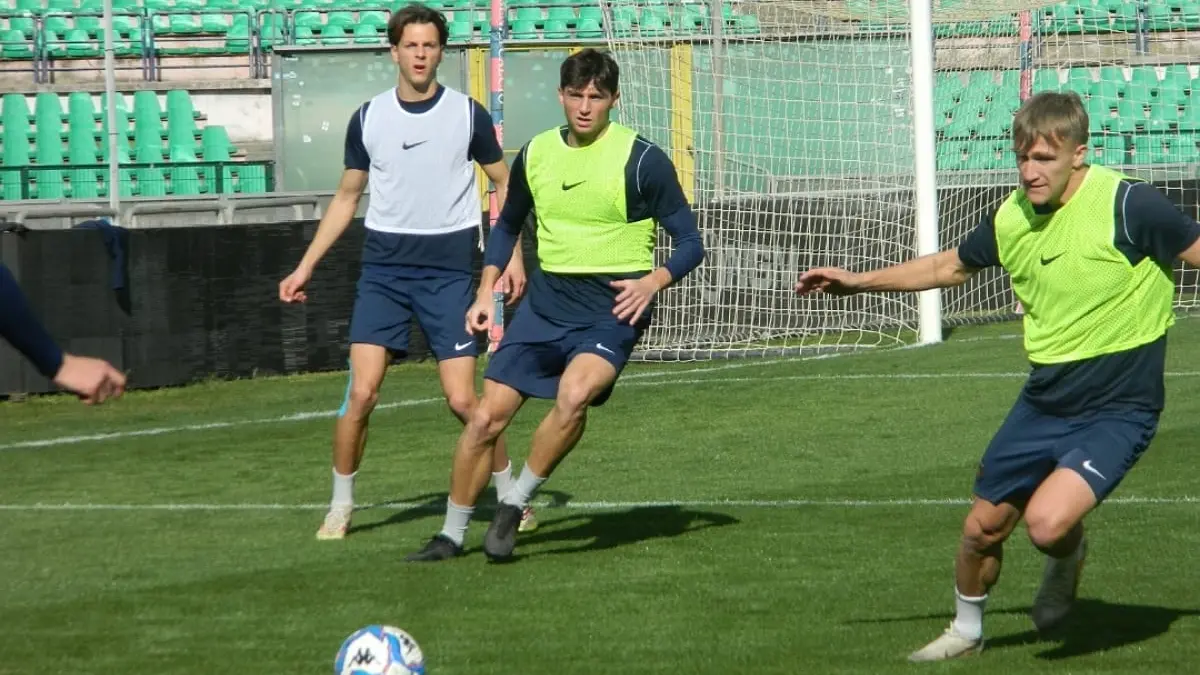 Cosenza in campo per preparare la gara col Bari di giovedì prossimo