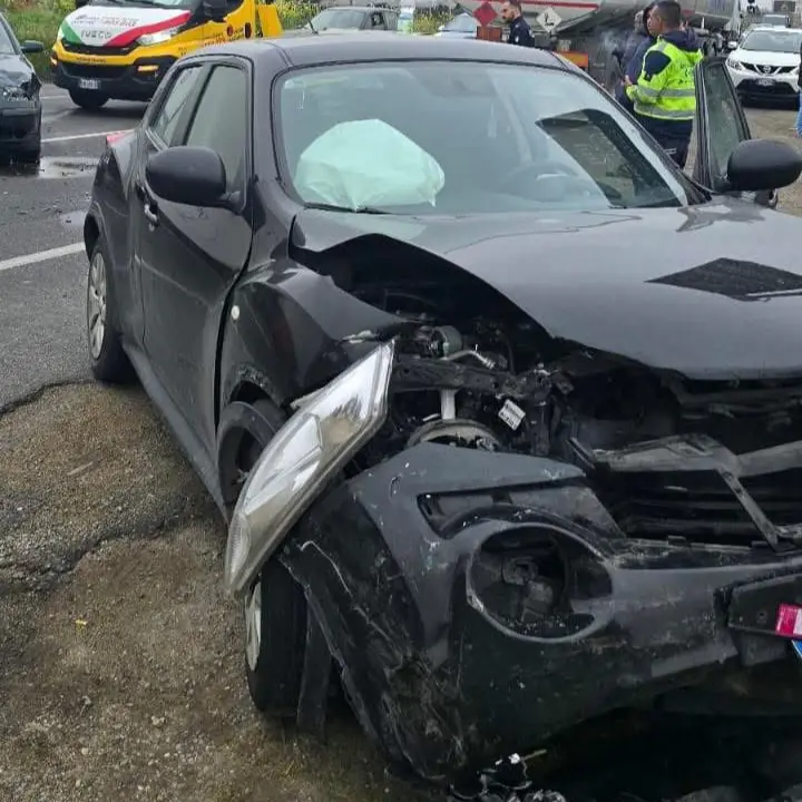 Ancora sangue sulla SS106: una donna ferita a Corigliano Rossano