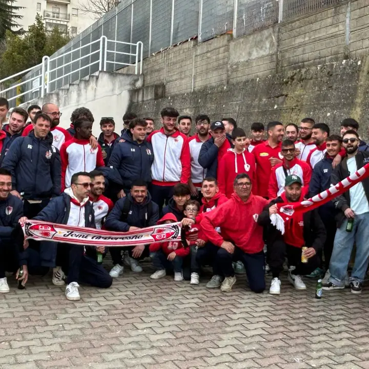 Derby d’Arberia, un momento di aggregazione calabrese: a Santa Sofia d’Epiro scuola di fairplay