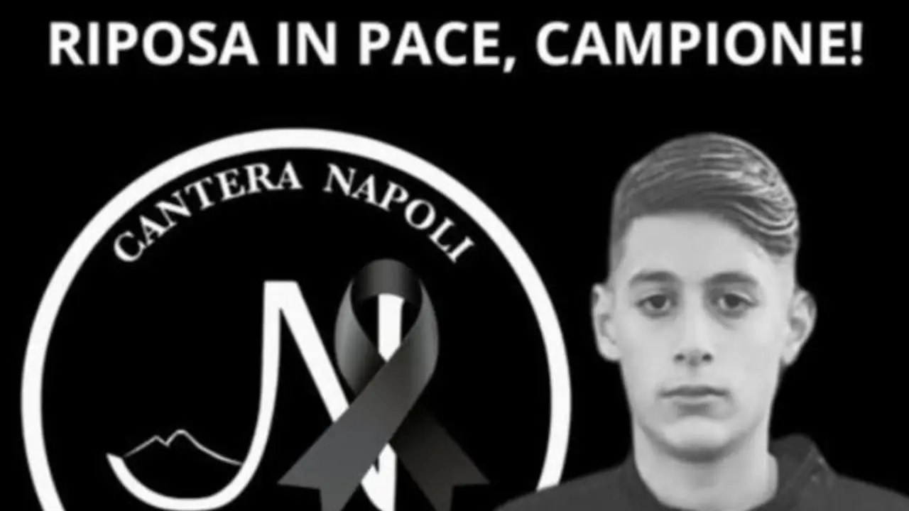 Malore prima dell'allenamento, morto 14enne a Napoli