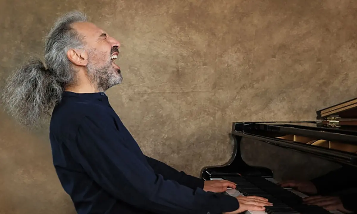 Stefano Bollani in concerto all’Università della Calabria: un evento imperdibile