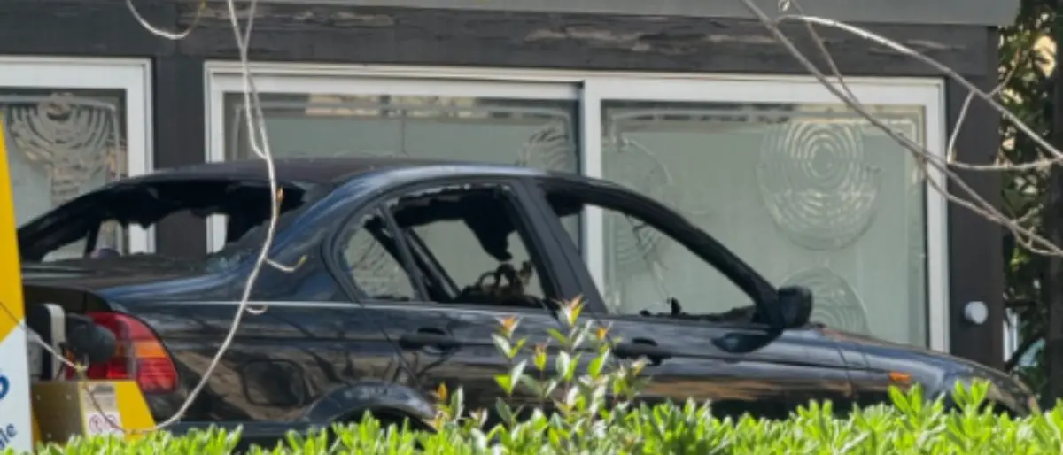 Auto in fiamme a Rende: rogo nella zona di Commenda