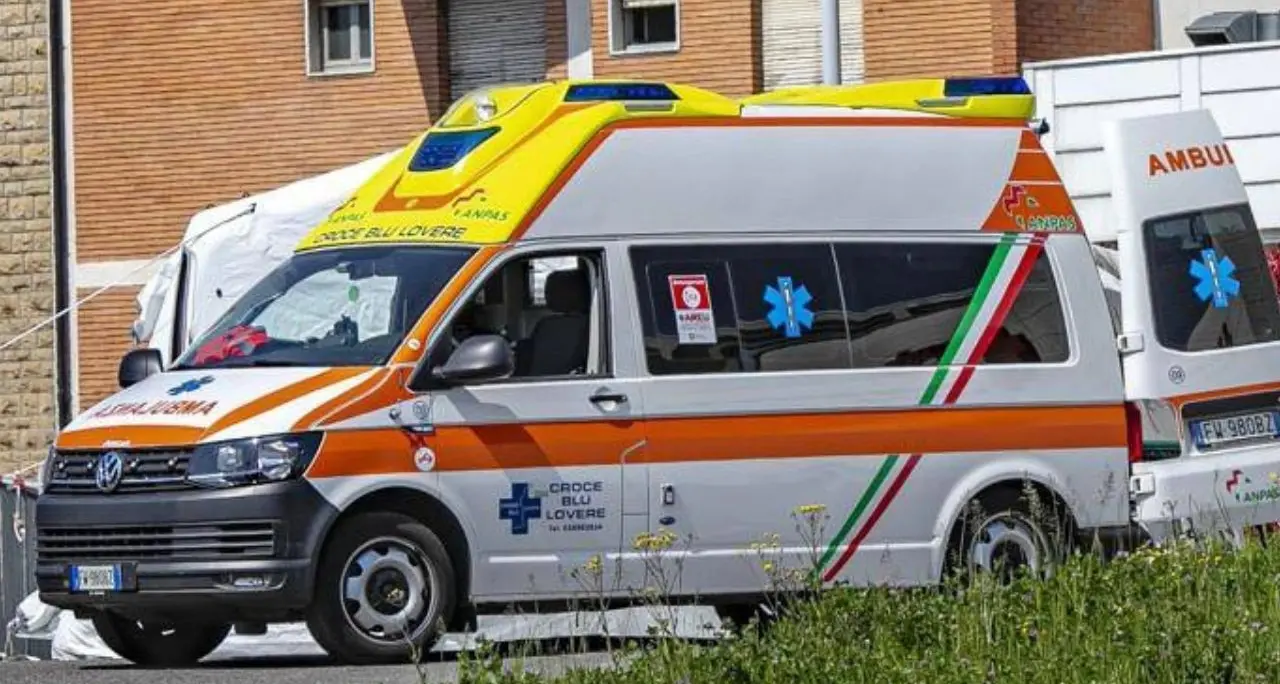 Messina, scontro auto moto: morti due 17enni
