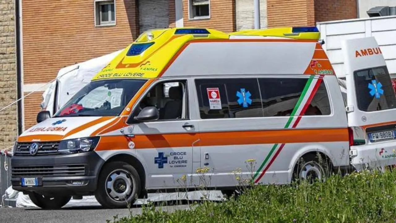 Ragusa, bimbo di un anno e mezzo si rovescia addosso acqua bollente: è gravissimo