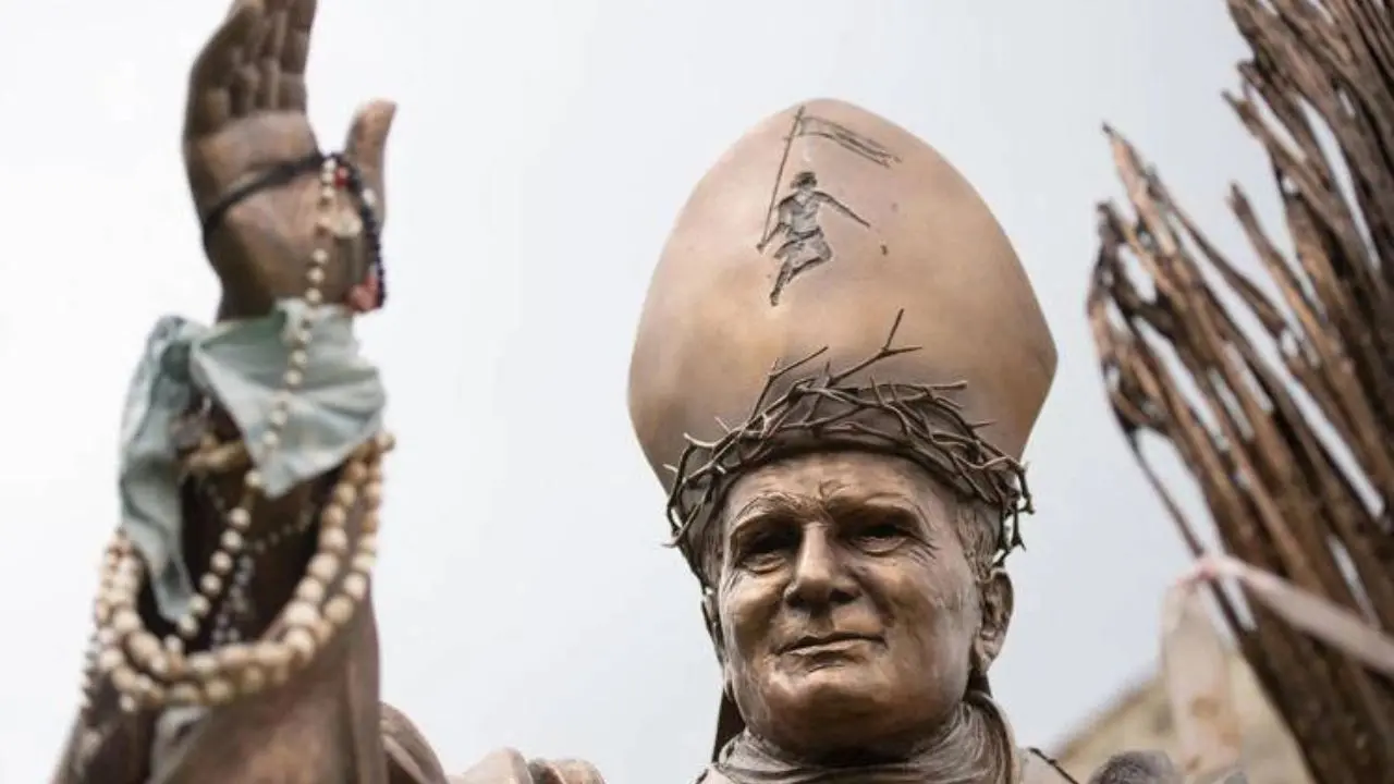 Papa Wojtyla, 20 anni fa la morte: chi era il Papa che cambiò la Storia