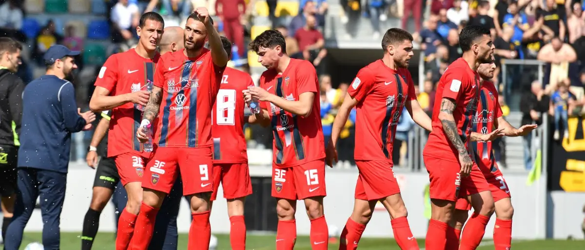 Cosenza, beffa ingiusta: Pecorino salva il Frosinone oltre il recupero