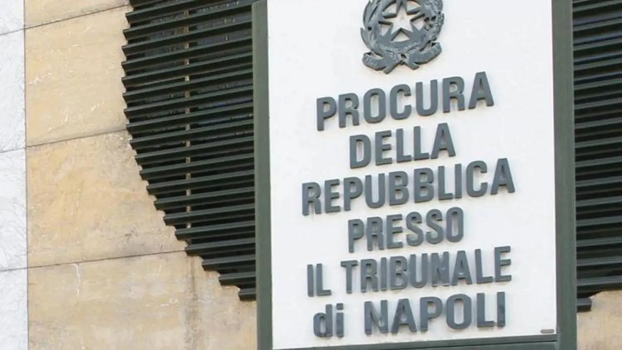 Giallo nel Napoletano, 15enne rapito e rilasciato in poche ore: è figlio di un imprenditore
