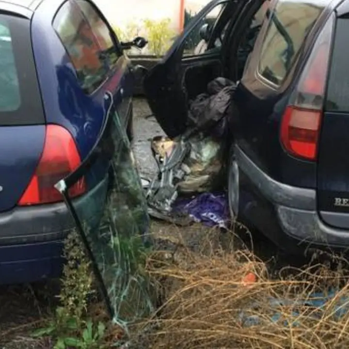 Auto abbandonate a Cosenza, De Cicco: «In un anno ne abbiamo rimosse 200 su 450»