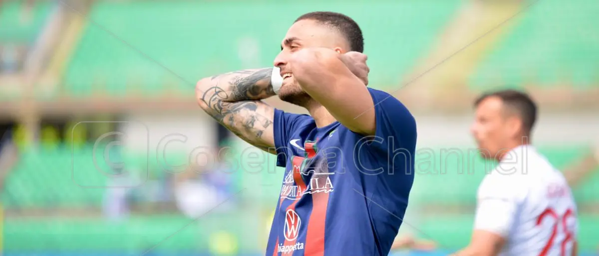 Cosenza, un pari inutile con tanti rimpianti: contro il Brescia finisce 1-1