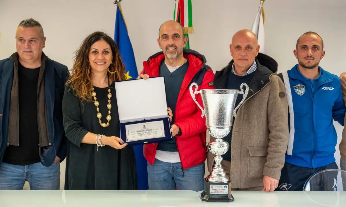 San Giovanni in Fiore celebra la Silana: la Coppa Calabria è biancoceleste