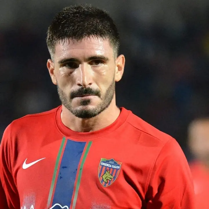 Cosenza, proposte dalla Serie C\u00A0per\u00A0Dalle\u00A0Mura e Caporale\n