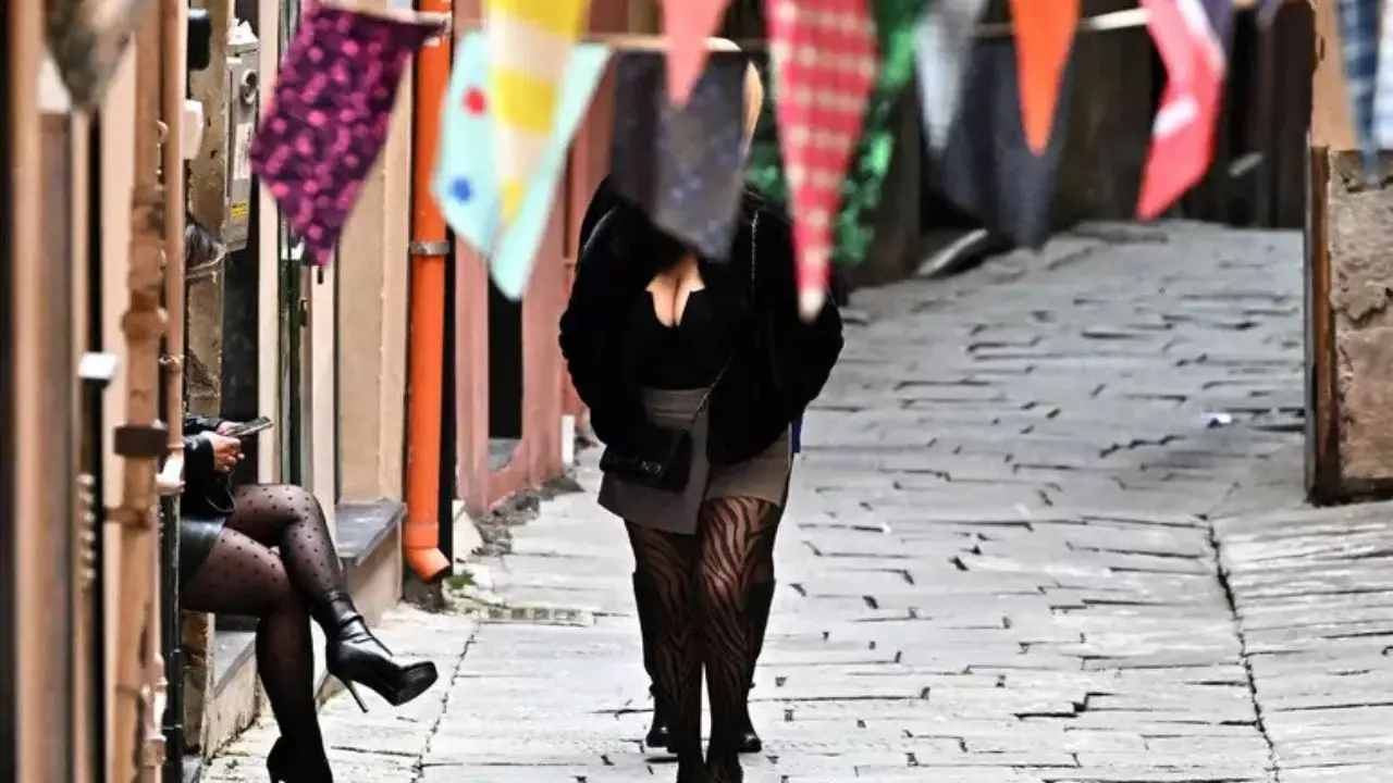 Prostituzione ed escort hanno il proprio codice del fisco per pagare le tasse