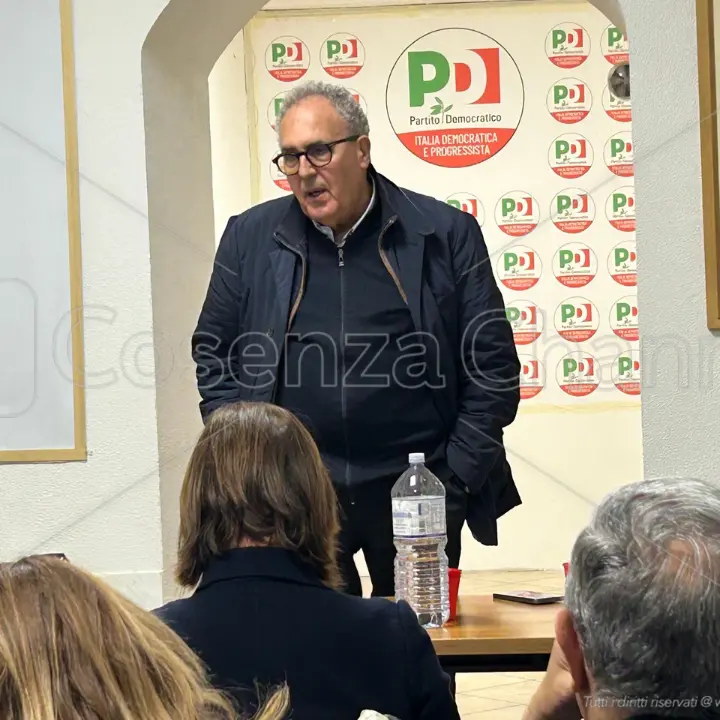 Cosenza, il Pd \"avverte\" Caruso e Incarnato su Welfare, Psc e viabilità: «Così non va». E post elezioni...