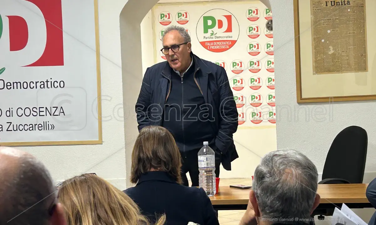 Cosenza, il Pd \"avverte\" Caruso e Incarnato su Welfare, Psc e viabilità: «Così non va». E post elezioni...