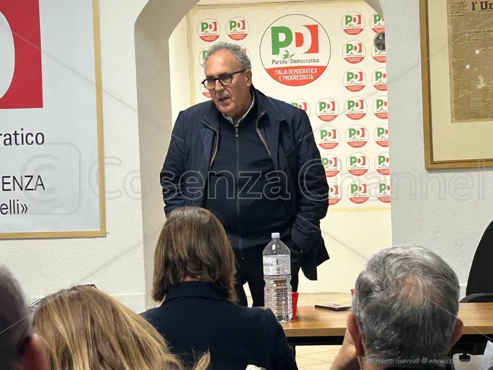 Cosenza, il Pd \"avverte\" Caruso e Incarnato su Welfare, Psc e viabilità: «Così non va». E post elezioni...