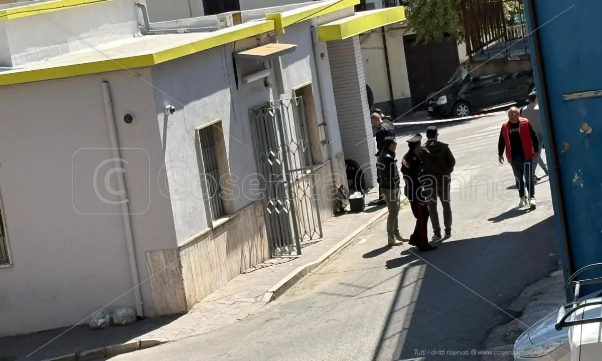 Roggiano Gravina, ordigno inesploso e disinnescato davanti all’ingresso dell’Ufficio Postale