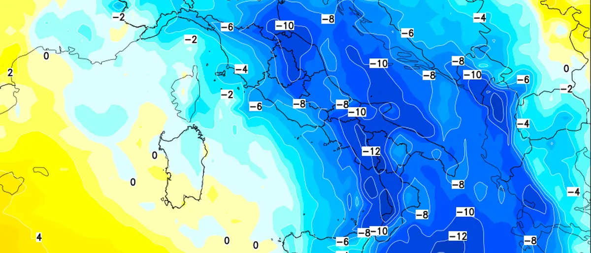 Meteo Cosenza, calo termico di oltre 10°. Fine della pioggia rossa in Calabria