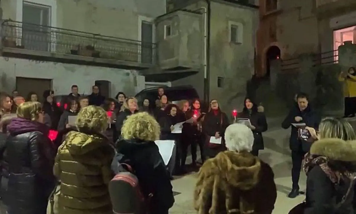 Giovedì santo a Lungro con il canto delle Kalimere