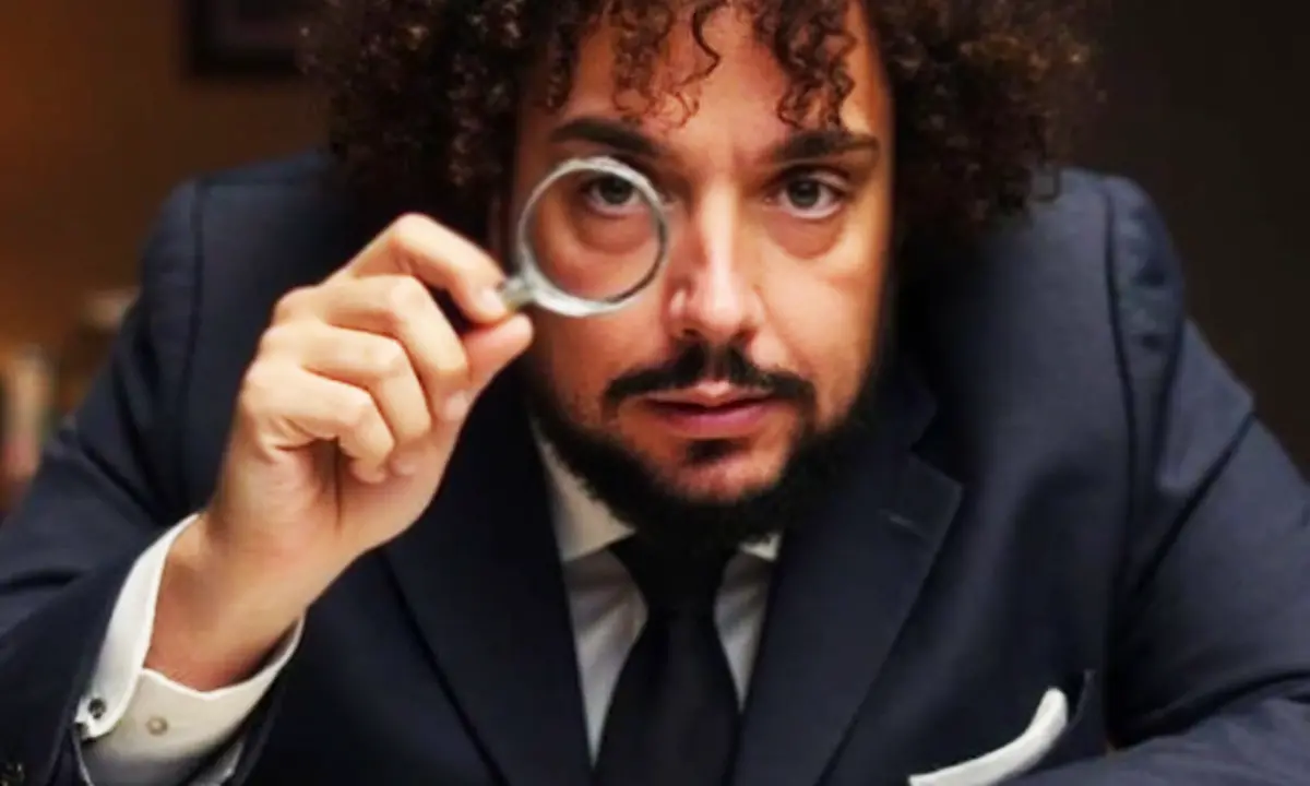 Milionario (finto), legale (mai stato), star TV: il mistero del cosentino Davide Barzan alle Iene