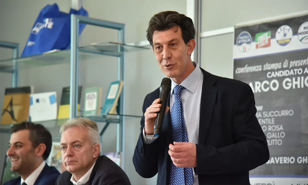 Forza Italia: «Caruso lo sa che Principe spinge per l’ospedale a Rende. Gli sta bene?»