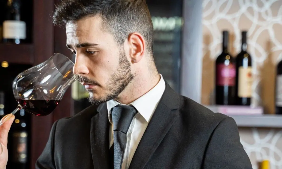Tragedia sulla Statale 18, muore a 27 anni Luca Terranova: dolore e incredulità sui social